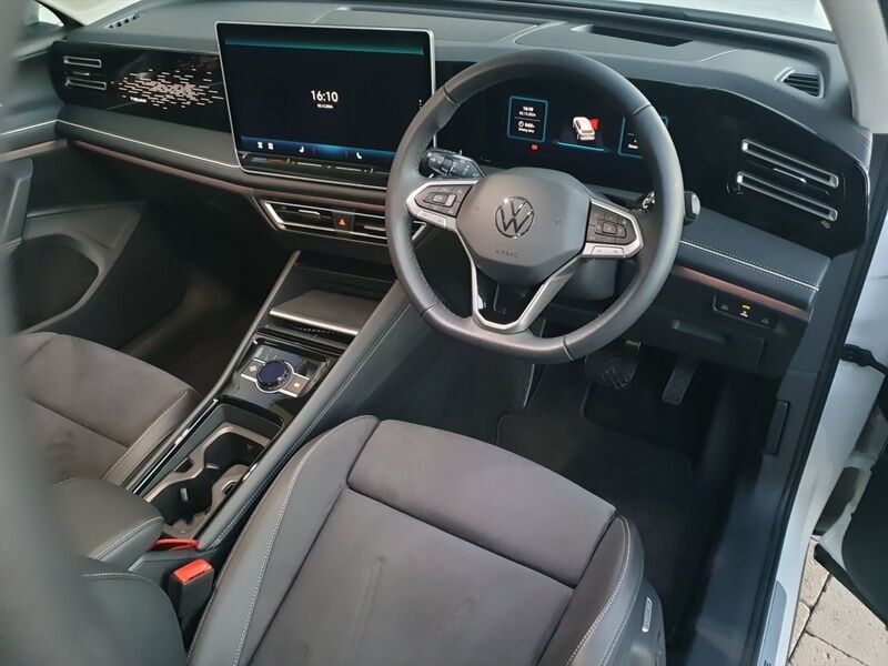 More views of Volkswagen Tiguan