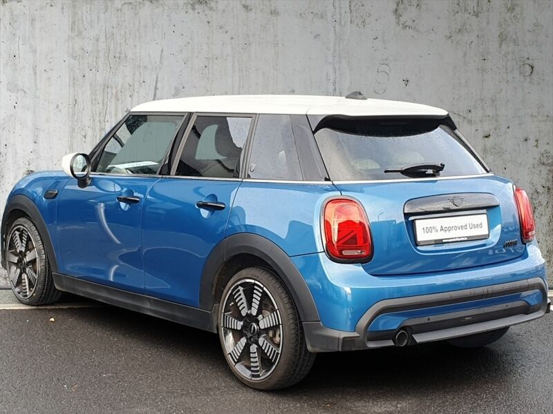 More views of MINI hatch