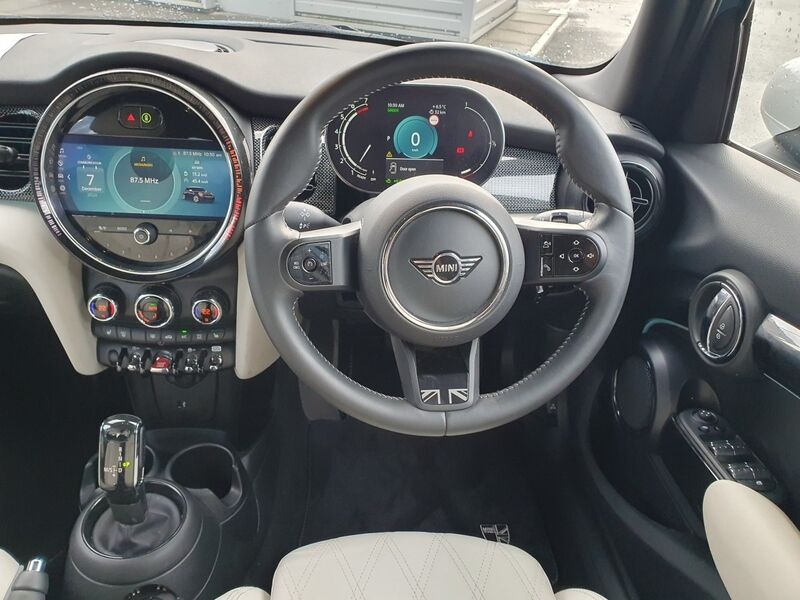 More views of MINI hatch