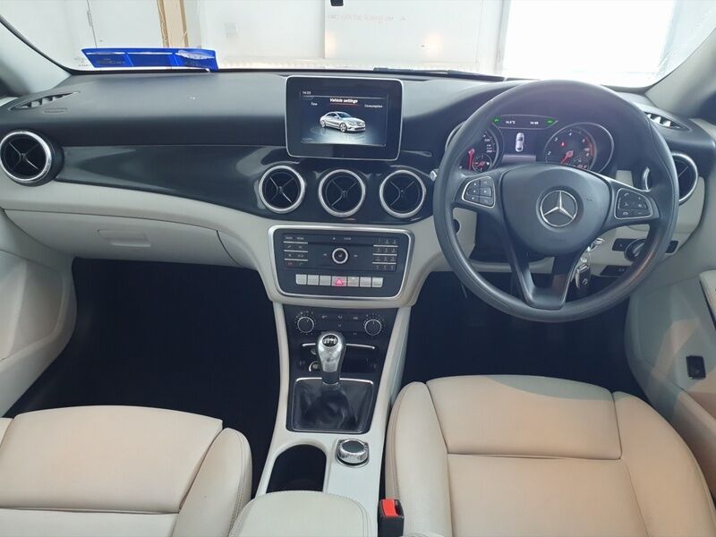 More views of Mercedes-Benz CLA