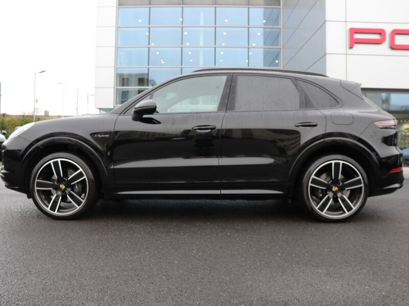 More views of Porsche Cayenne