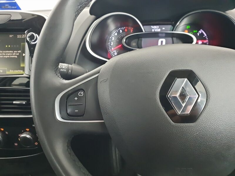 More views of Renault Clio