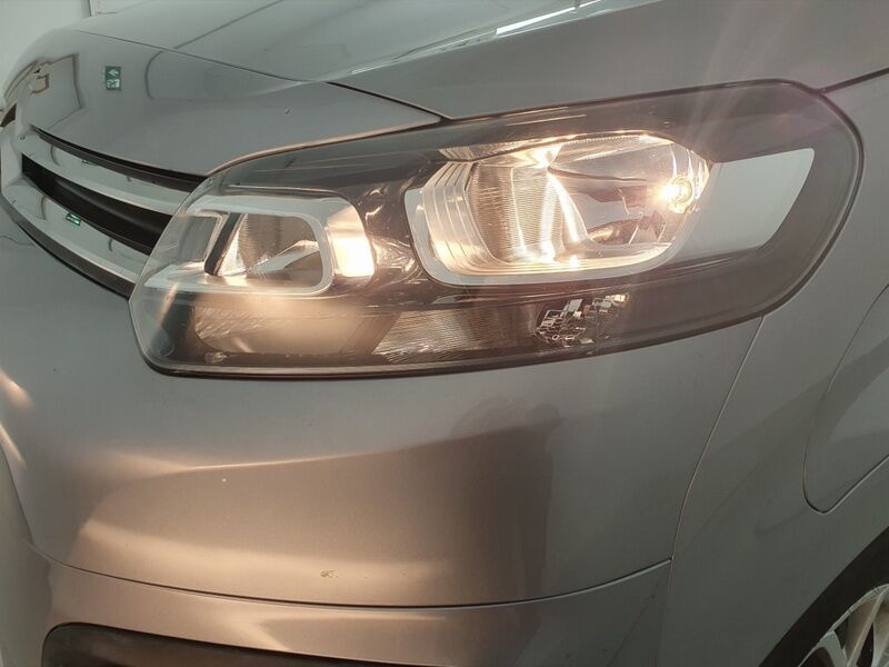 More views of Citroen C4