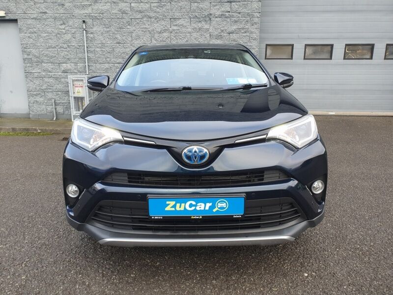 More views of Toyota Rav4