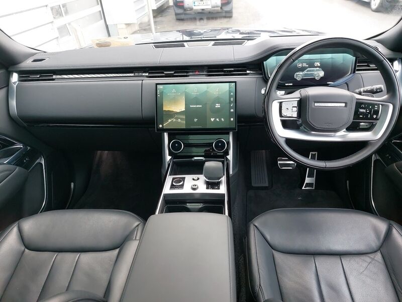 More views of Land Rover Range Rover