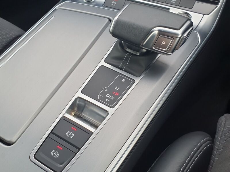 More views of Audi A6