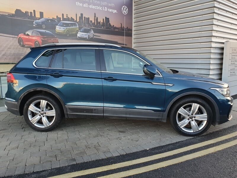 More views of Volkswagen Tiguan