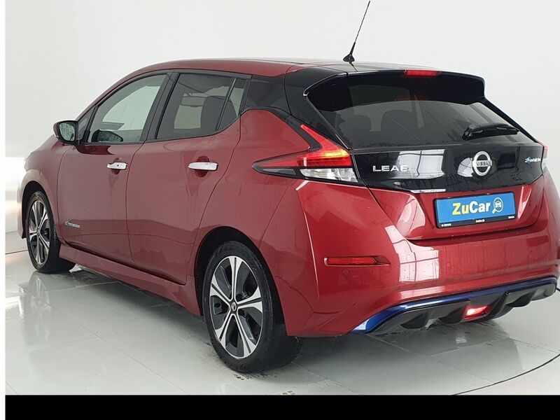 More views of Nissan Leaf