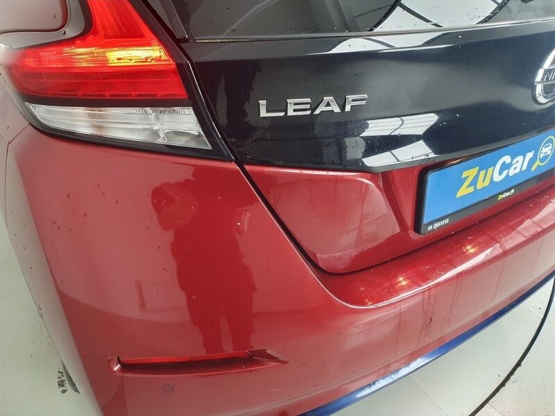 More views of Nissan Leaf