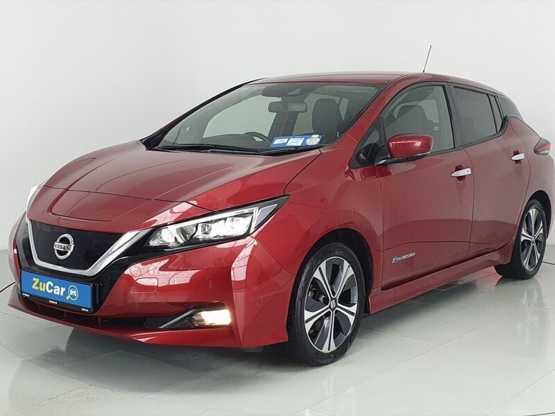 More views of Nissan Leaf