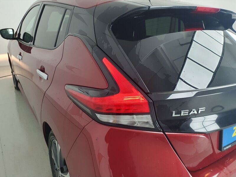 More views of Nissan Leaf