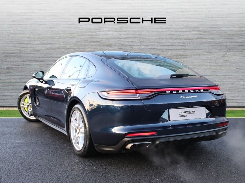 More views of Porsche Panamera