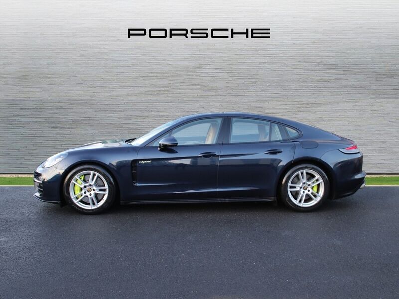 More views of Porsche Panamera