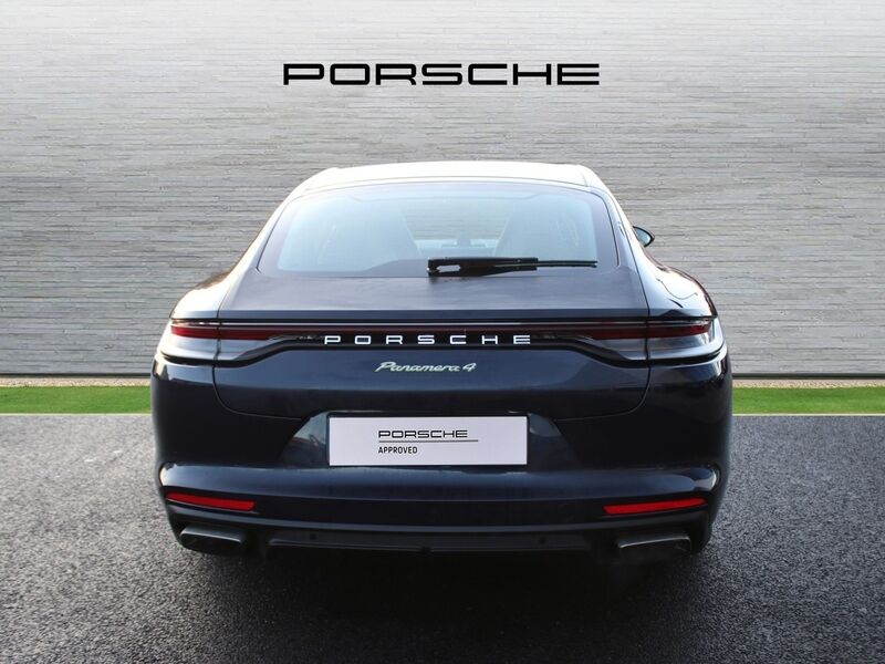 More views of Porsche Panamera