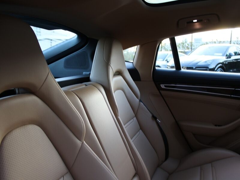 More views of Porsche Panamera