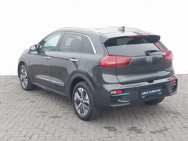 More views of Kia Niro