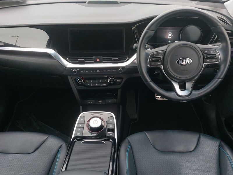 More views of Kia Niro