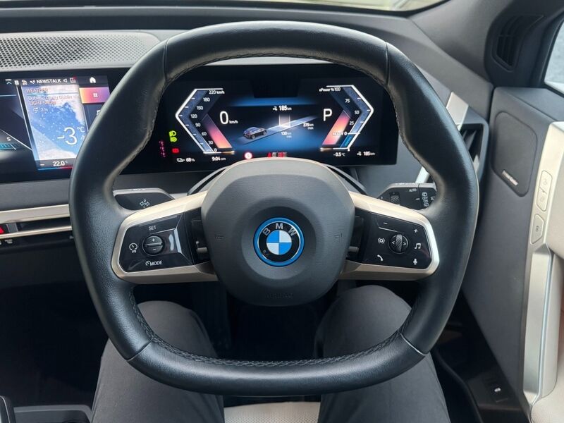 More views of BMW iX