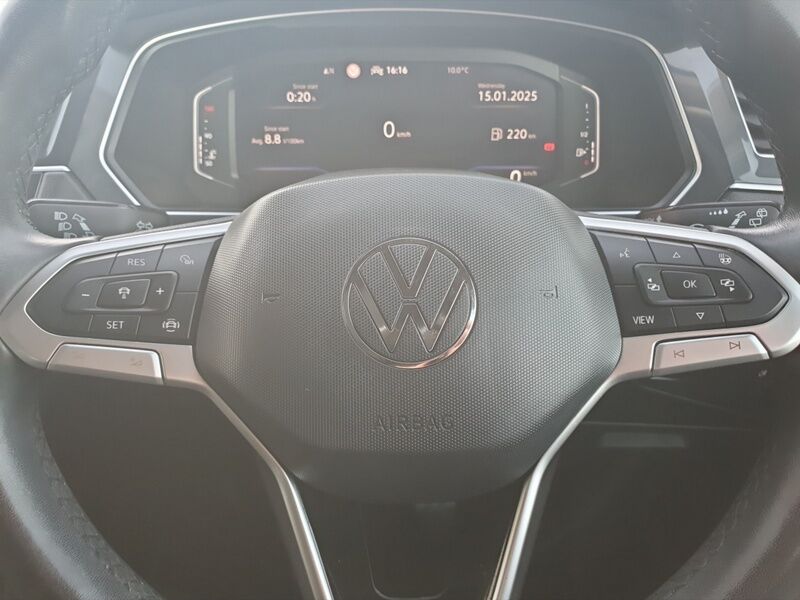 More views of Volkswagen Tiguan