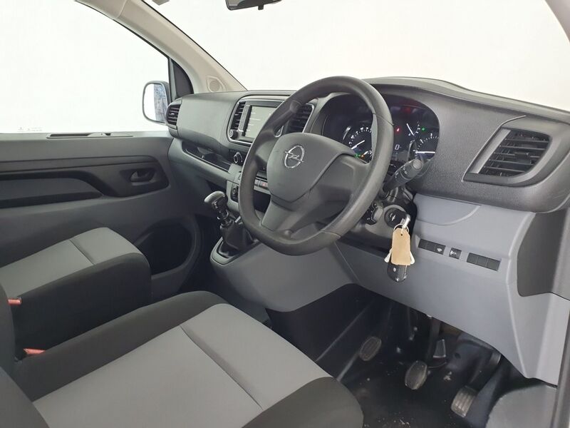 More views of Opel Vivaro