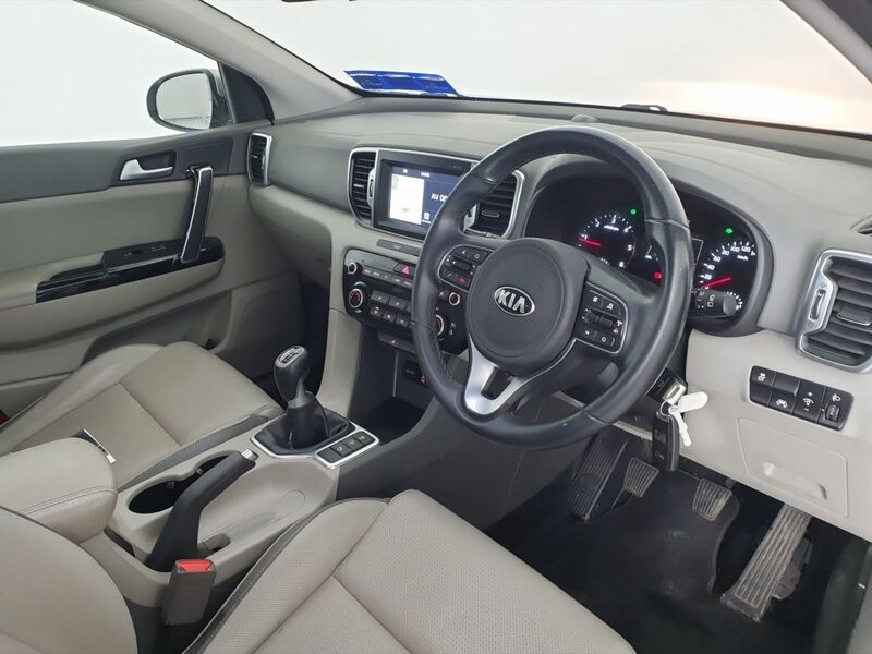 More views of Kia Sportage