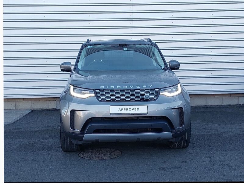 More views of Land Rover Discovery