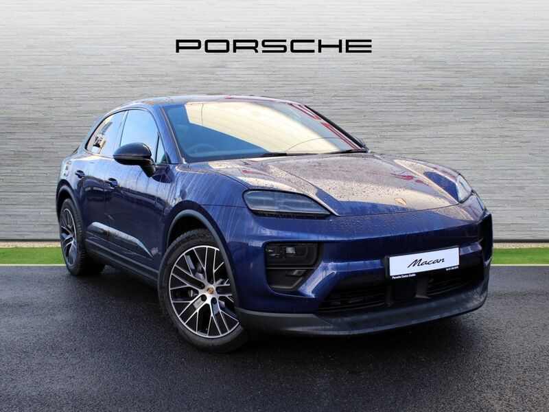 More views of Porsche Macan