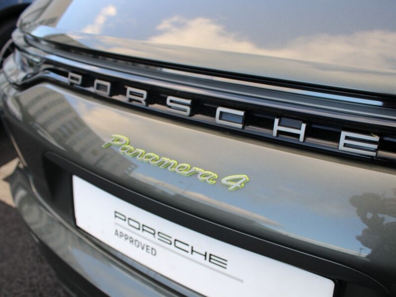 More views of Porsche Panamera