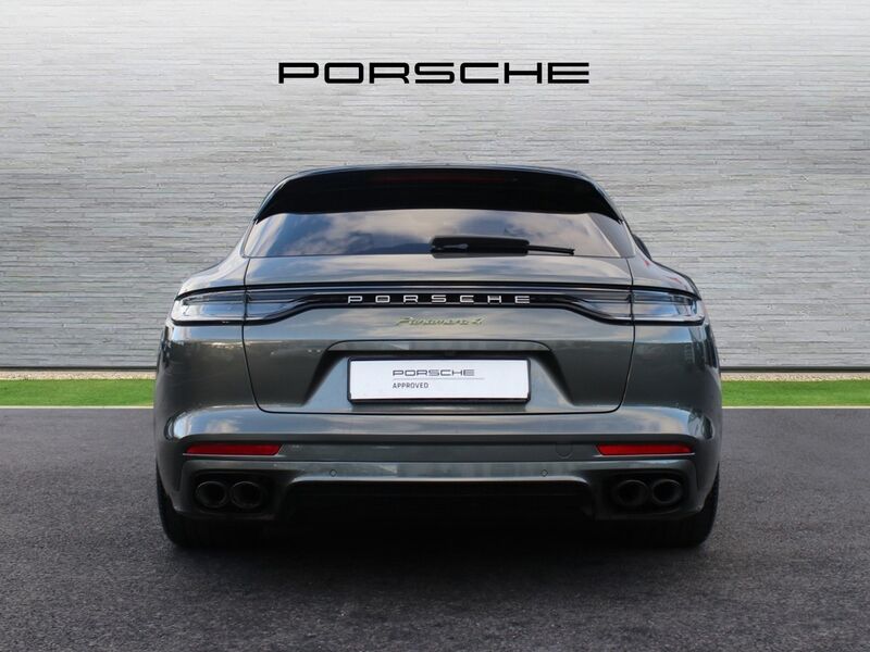 More views of Porsche Panamera