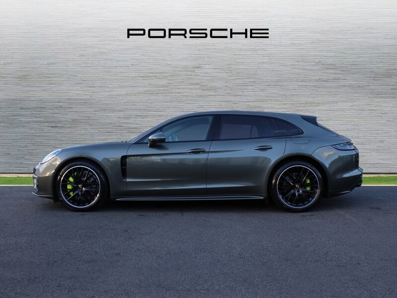 More views of Porsche Panamera