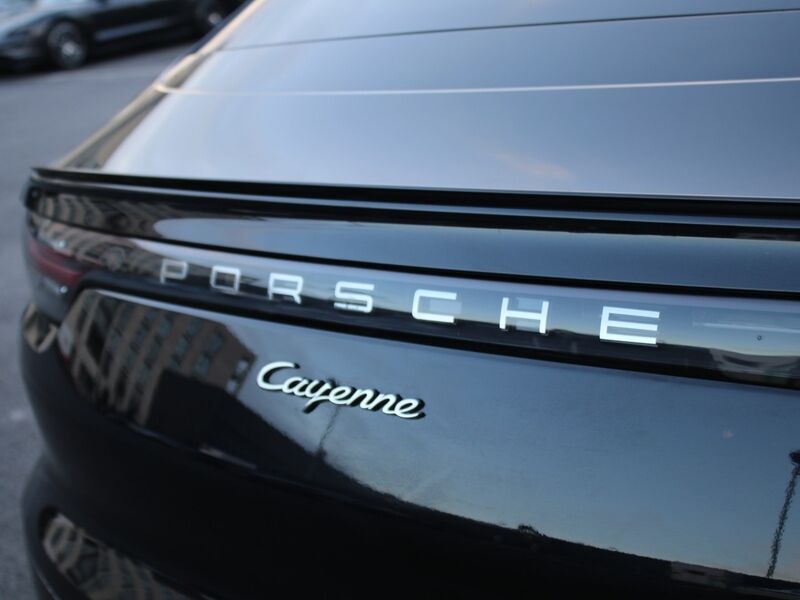 More views of Porsche Cayenne