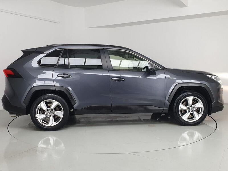 More views of Toyota Rav4