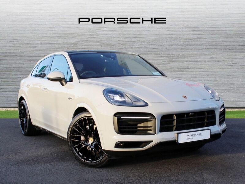 More views of Porsche Cayenne