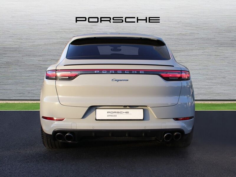 More views of Porsche Cayenne