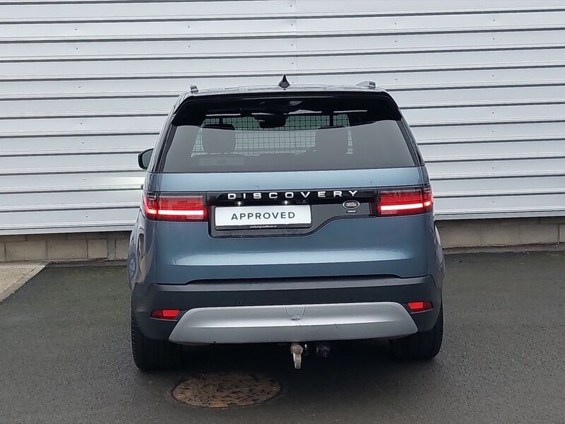 More views of Land Rover Discovery