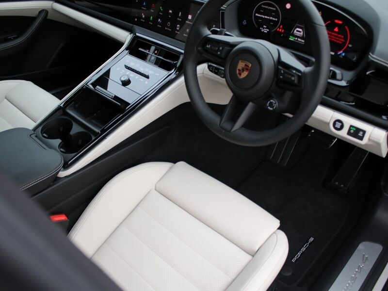 More views of Porsche Panamera