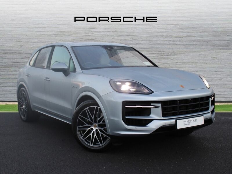 More views of Porsche Cayenne