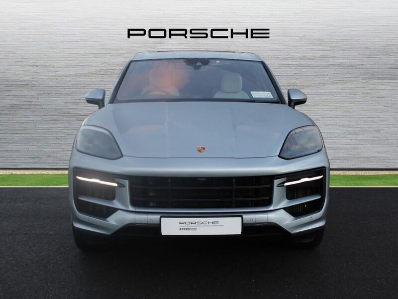 More views of Porsche Cayenne