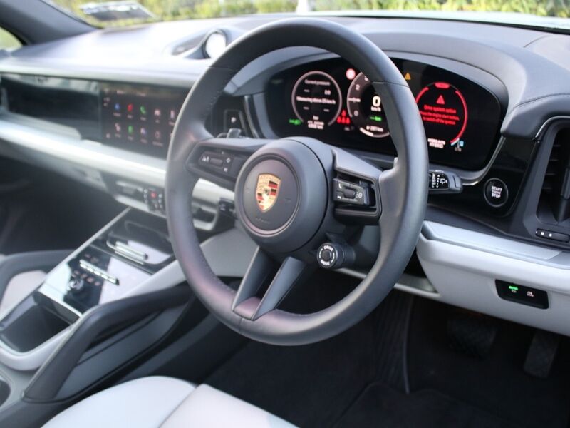 More views of Porsche Cayenne