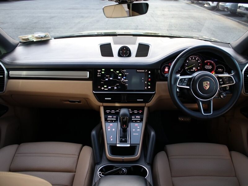 More views of Porsche Cayenne