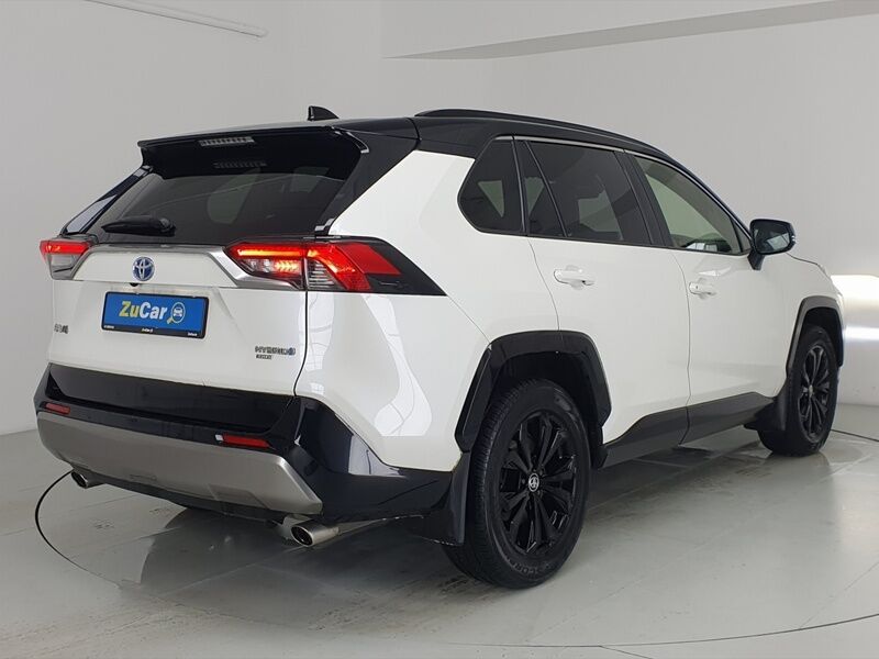 More views of Toyota Rav4