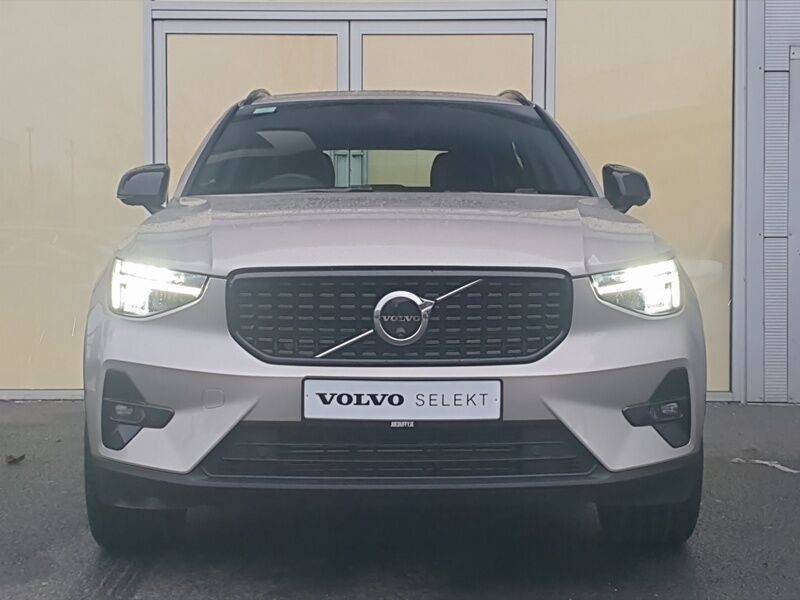 More views of Volvo XC40