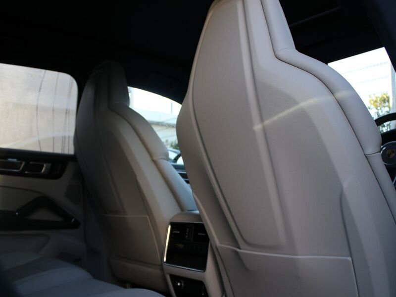 More views of Porsche Cayenne