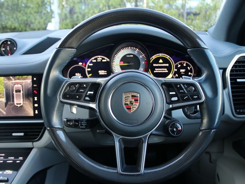 More views of Porsche Cayenne