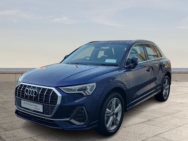 More views of Audi Q3