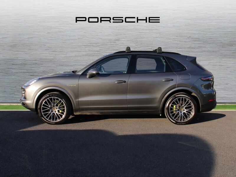 More views of Porsche Cayenne