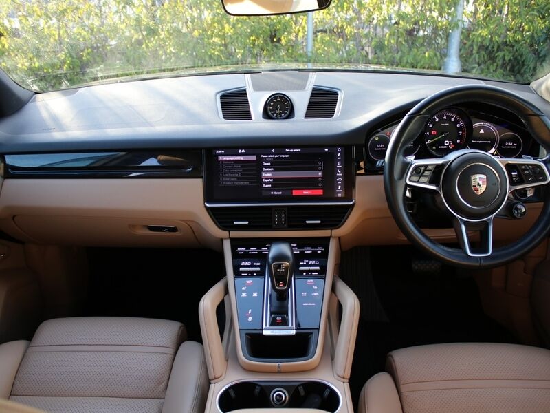 More views of Porsche Cayenne