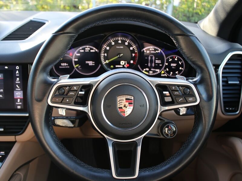 More views of Porsche Cayenne