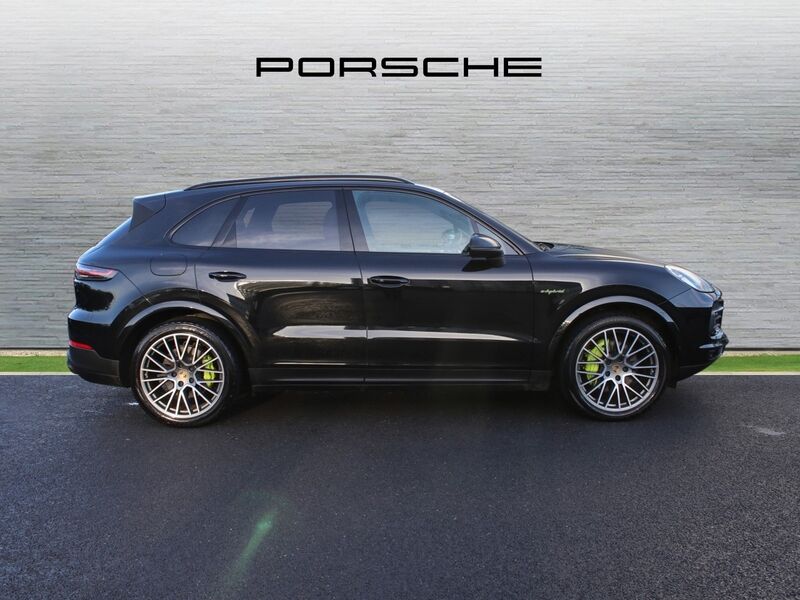 More views of Porsche Cayenne