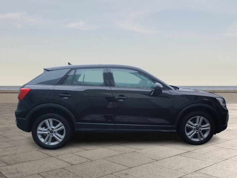 More views of Audi Q2